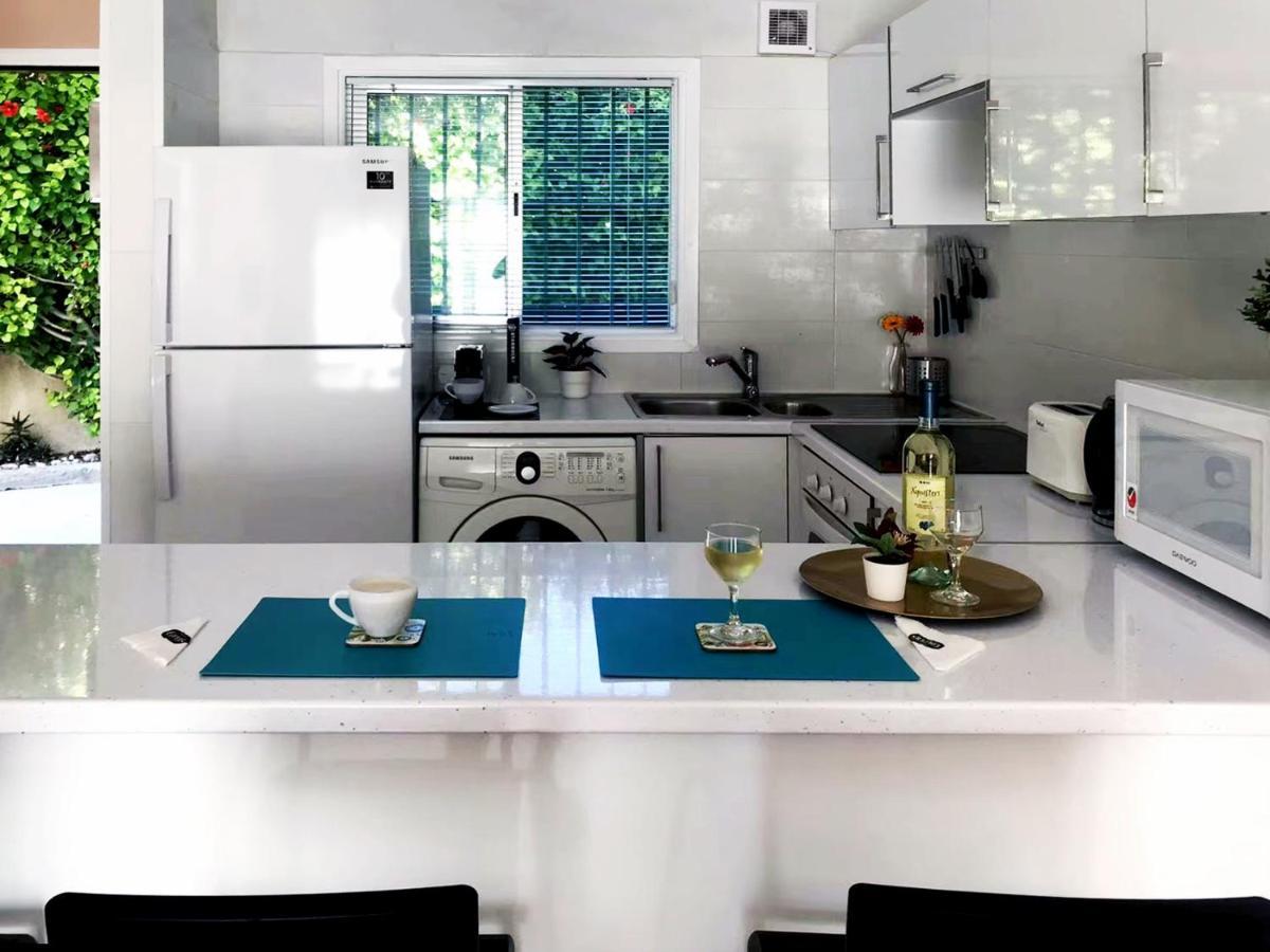 Seaside Maisonette 200M From Sea Paphos Exterior foto