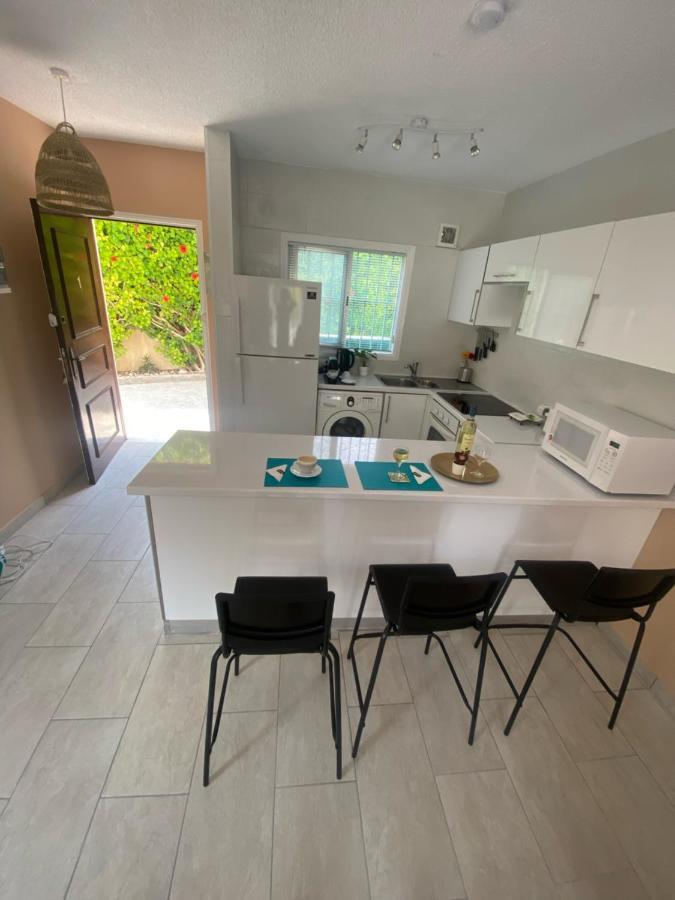 Seaside Maisonette 200M From Sea Paphos Exterior foto