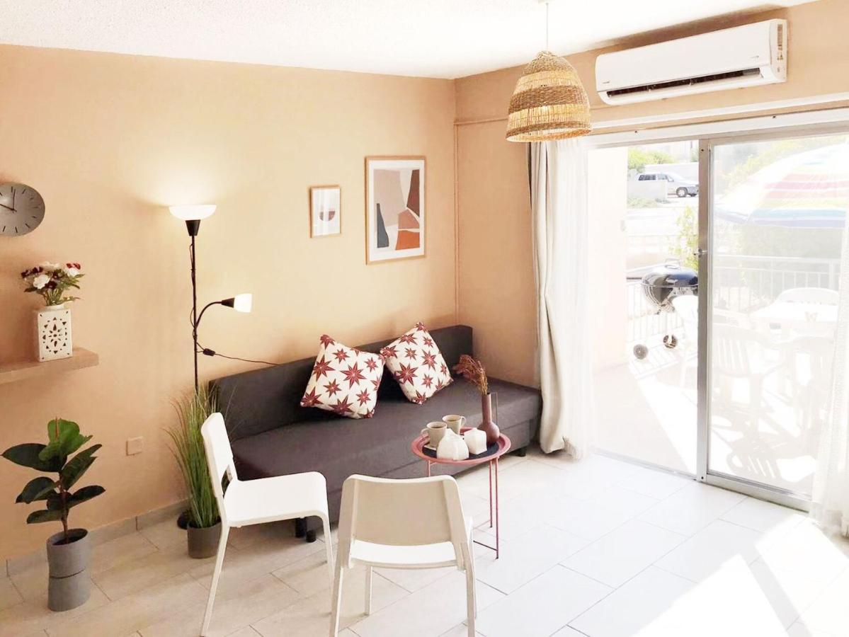 Seaside Maisonette 200M From Sea Paphos Exterior foto